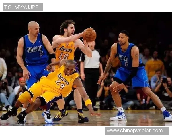 湖人双少受伤疑似复发，季后赛前景堪忧？